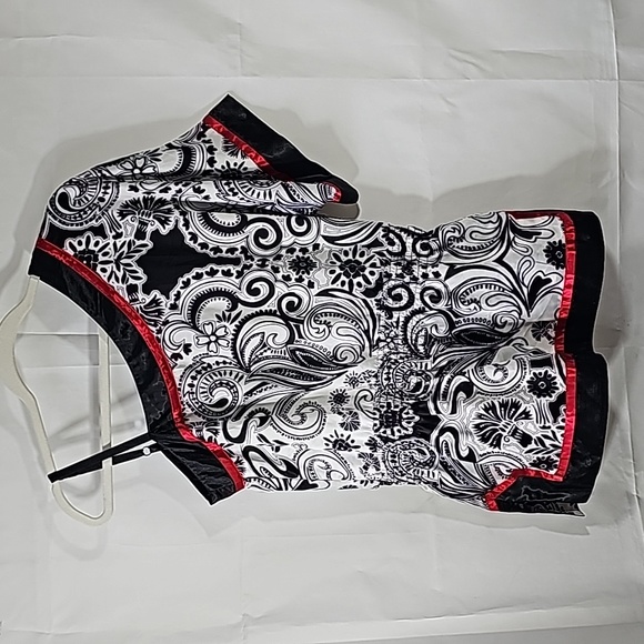 BCX Black White & Red Off Shoulder Dress Blouse Size Medium - Picture 1 of 9